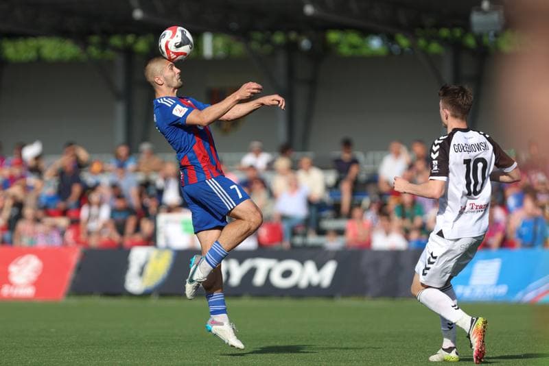 Football. II Liga. Polonia Bytom - Sandecja Nowy Sacz. 03.05.2024