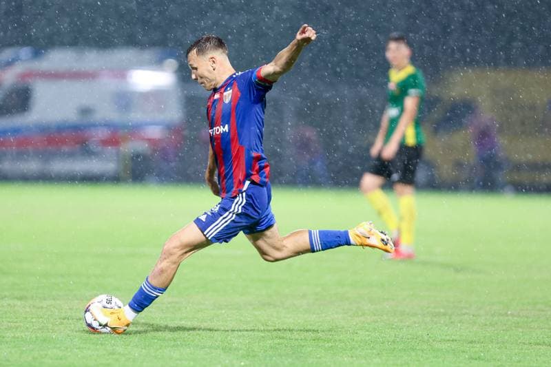 Football. Betclic II liga. GKS Jastrzebie - Polonia Bytom. 17.08.2024