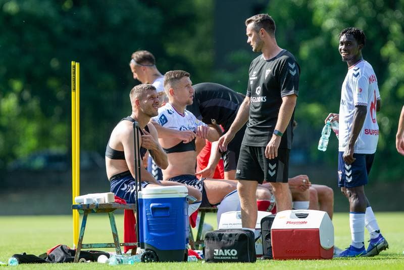 Football. Sparing. Gornik Zabrze - Puszcza Niepolomice. 24.06.2022