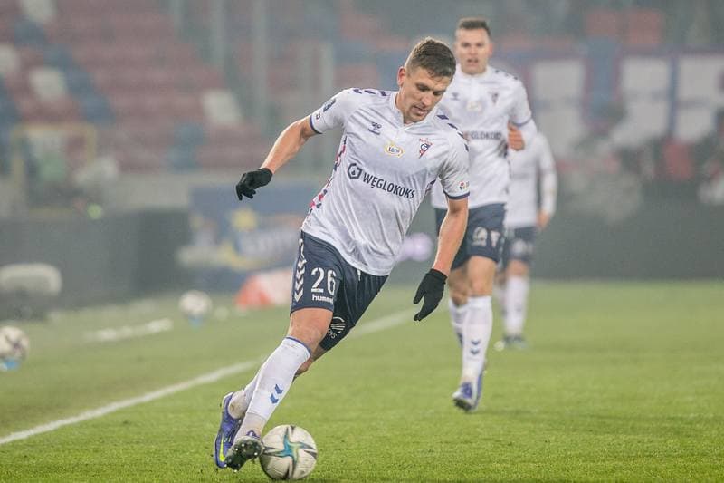 Football. PKO BP Ekstraklasa. Gornik Zabrze - Pogon Szczecin. 12.12.2021
