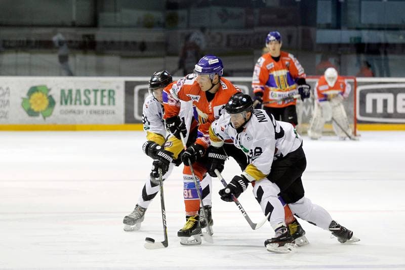Ice Hockey. Polska Hokej Liga. GKS Tychy - Weglokoks Kraj Polonia Bytom. 02.10.2018