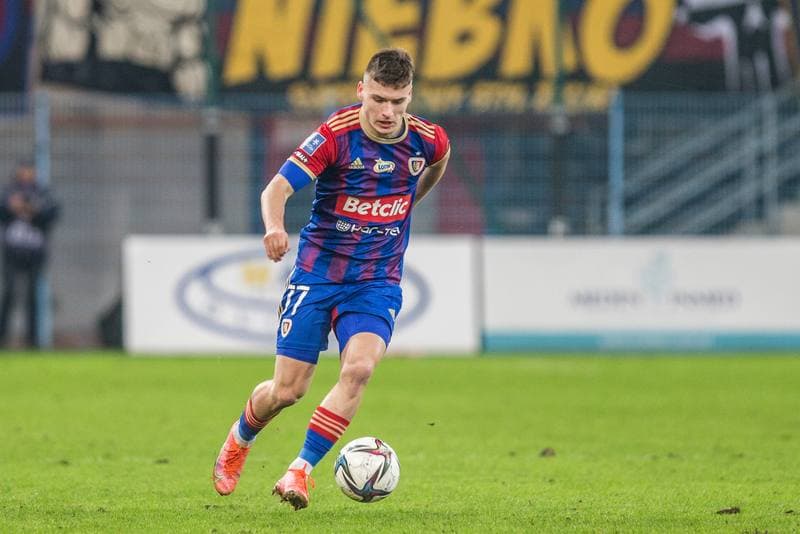 Football. PKO BP Ekstraklasa. Piast Gliwice - Pogon Szczecin. 05.02.2022