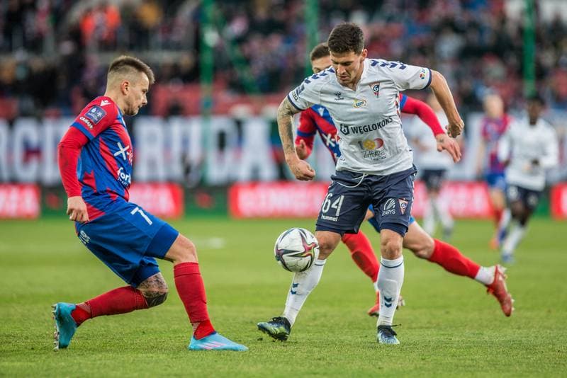 Football. PKO BP Ekstraklasa. Gornik Zabrze - Rakow Czestochowa. 20.02.2022