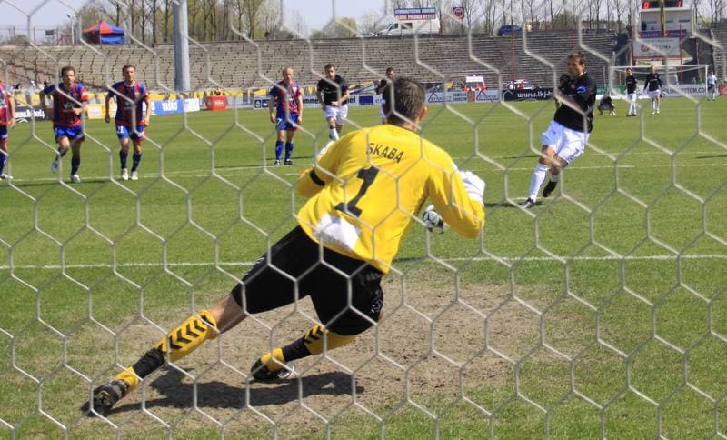 Football. Ekstraklasa. Polonia Bytom - Cracovia Krakow. 24.04.2010