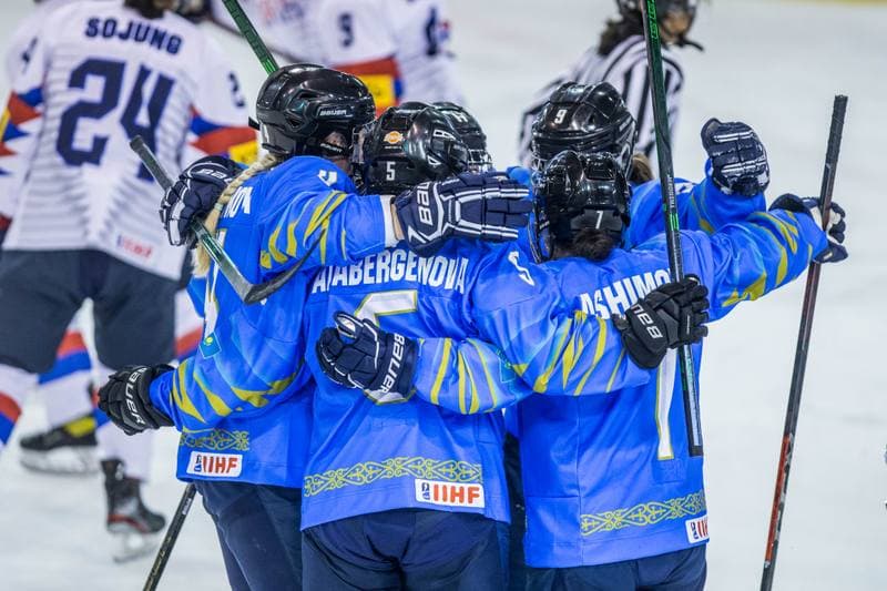 Ice Hockey. Women's World Championship Division 1B. Korea - Kazakhstan. 09.04.2022