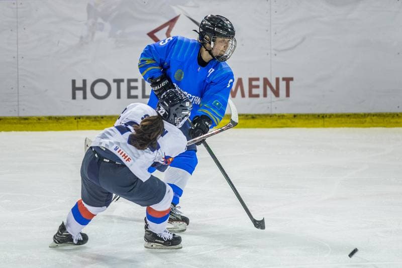 Ice Hockey. Women's World Championship Division 1B. Korea - Kazakhstan. 09.04.2022