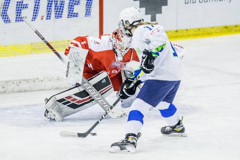 Ice Hockey. Women's World Championship Division 1B. Poland - Slovenia. 09.04.2022
