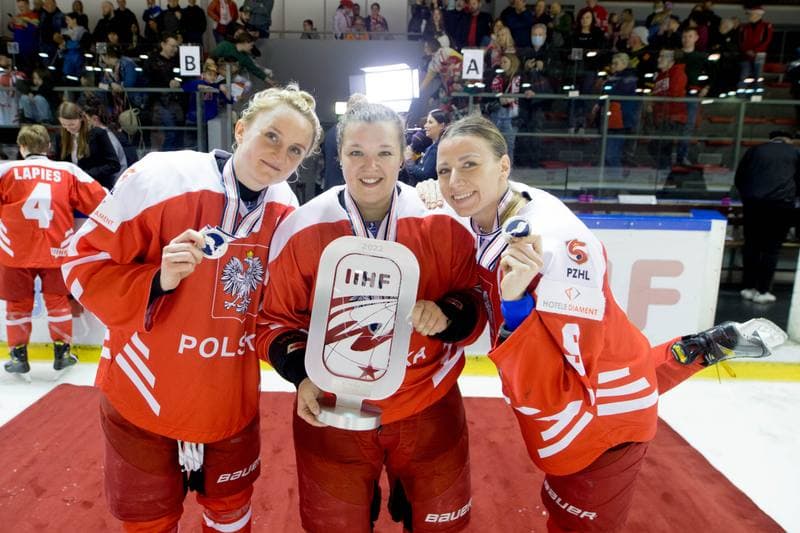 Ice Hockey. Women's World Championship Division 1B. Poland - China. 14.04.2022