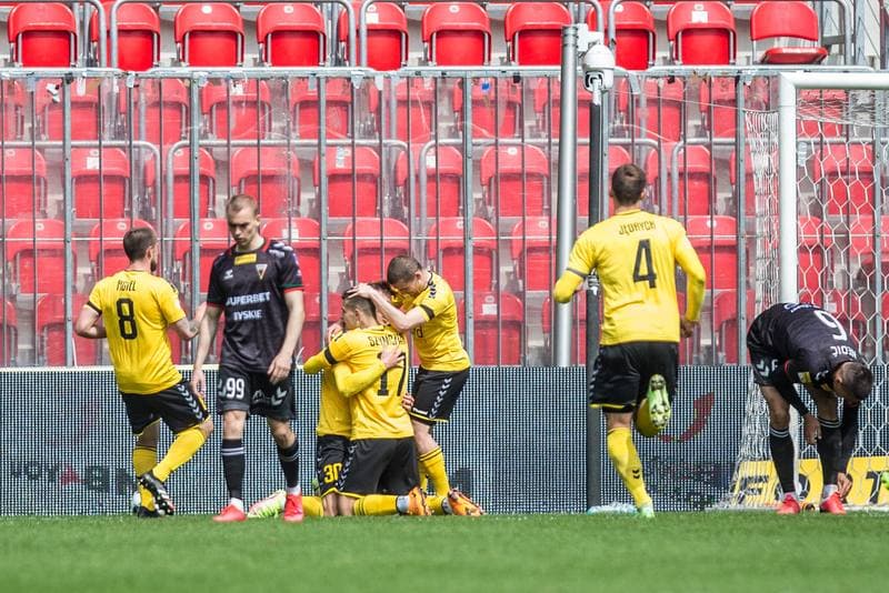 Football. Fortuna I Liga. GKS Tychy - GKS Katowice. 24.04.2022