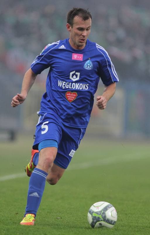 Football. Ekstraklasa. Ruch Chorzow - Slask Wroclaw. 03.04.2010