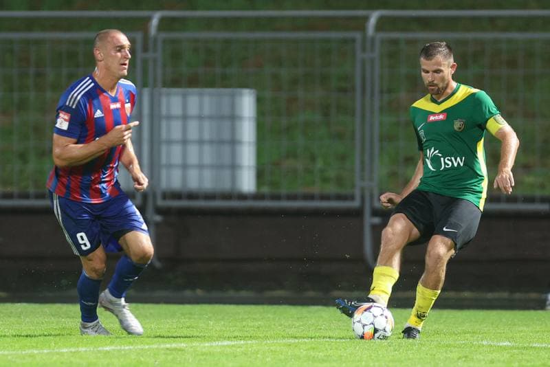 Football. Betclic II liga. GKS Jastrzebie - Polonia Bytom. 17.08.2024