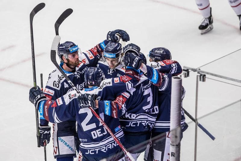Ice Hockey. Tipsport Extraliga. Ocelari Trinec - Vitkovice Ridera. 21.11.2019