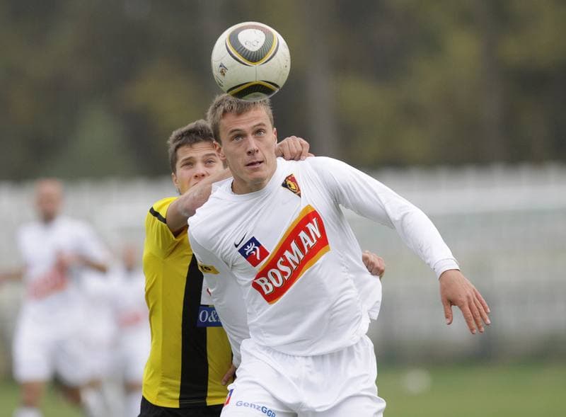 Football. Bytom I liga. Ruch Radzionkow - Pogon Szczecin. 16.10.2010