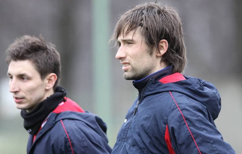 Football. Sparing. Ruch Chorzow - Dolcan Zabki. 05.02.2011
