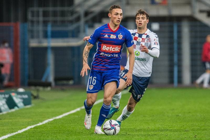 Football. PKO BP Ekstraklasa. Piast Gliwice - Gornik Zabrze. 12.04.2021