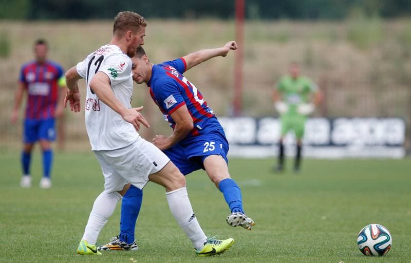 Football. II Liga. Polonia Bytom - Olimpia Zambrow. 15.08.2015