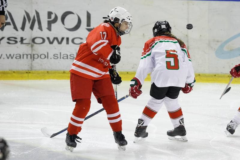 Ice Hockey. Women's U18 Olympic Hopes Tournament. Poland - Hungary. 17.12.2017