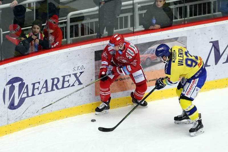 Ice Hockey. Tipsport Extraliga. Ocelari Trinec - Aukro Berani Zlin. 06.02.2018