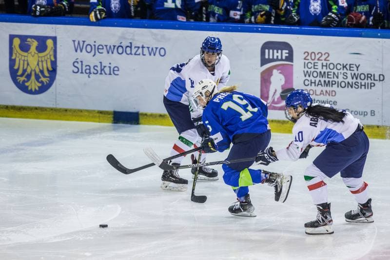 Ice Hockey. Women's World Championship Division 1B. Slovenia - Italy. 08.04.2022