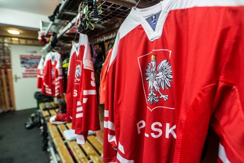 Ice Hockey. Women's World Championship Division 1B. Poland - Slovenia. 09.04.2022