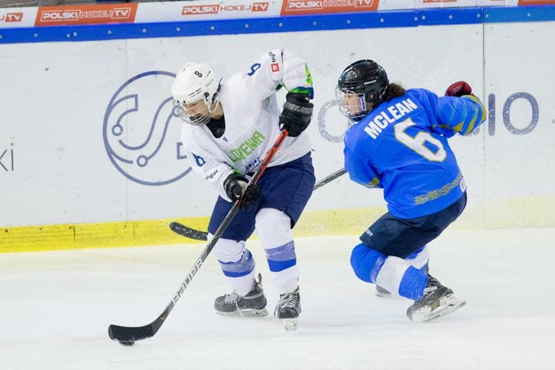 Ice Hockey. Women's World Championship Division 1B. Kazakhstan - Slovenia. 14.04.2022