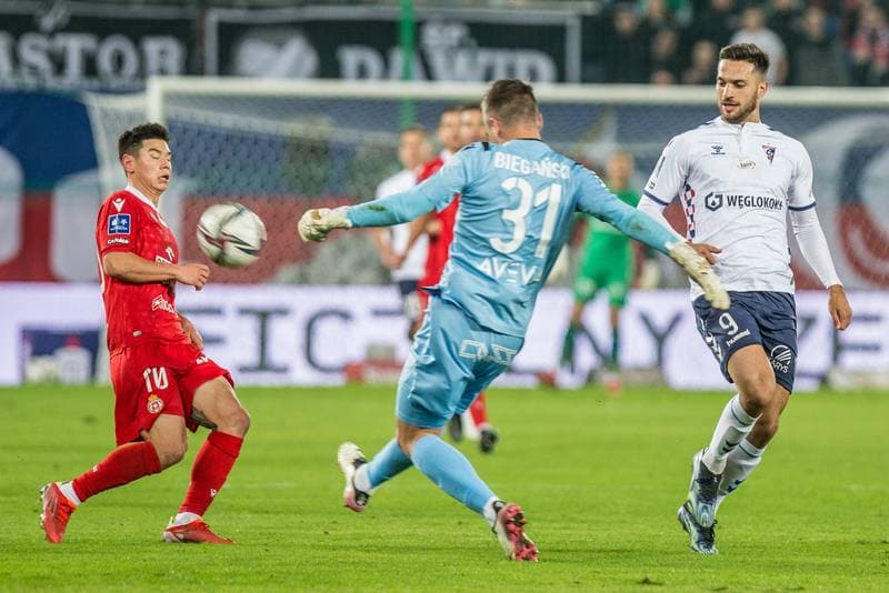 Football. PKO BP Ekstraklasa. Gornik Zabrze - Wisla Krakow. 16.10.2021