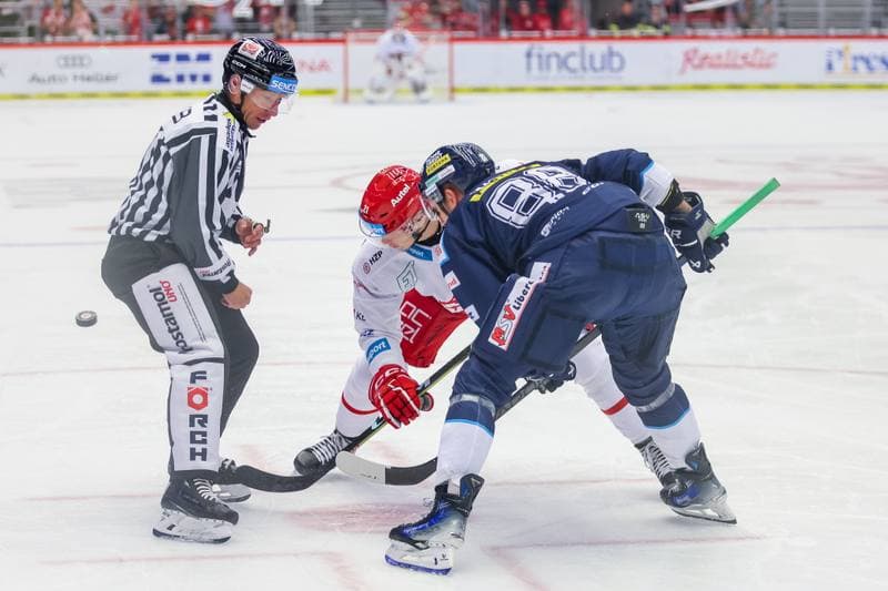 Ice Hockey. Tipsport Extraliga. Ocelari Trinec - Bily Tygri Liberec. 21.09.2023