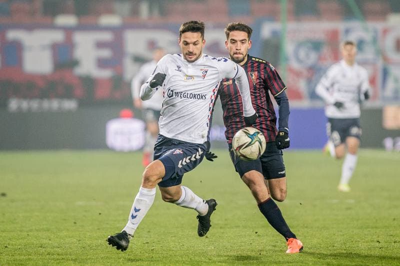 Football. PKO BP Ekstraklasa. Gornik Zabrze - Pogon Szczecin. 12.12.2021