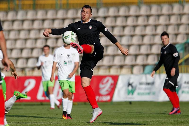 Football. II Liga. Rozwoj Katowice - Polonia Warszawa. 15.10.2016