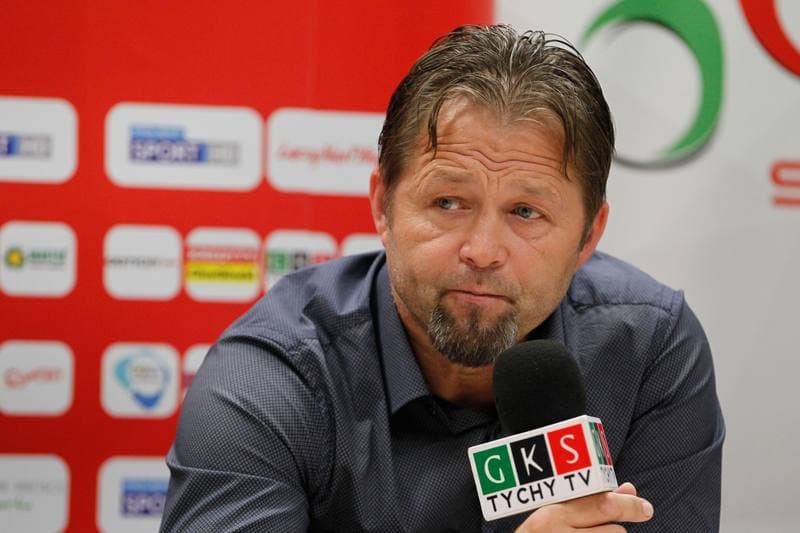 Football. GKS Tychy. Press Conference. 02.11.2016