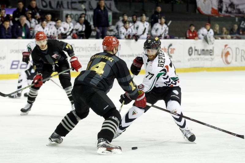 Ice Hockey. Polska Hokej Liga. GKS Tychy - Comarch Cracovia. 02.04.2017