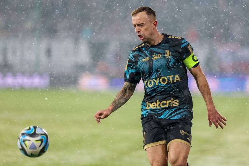 Football. PKO BP Ekstraklasa. Gornik Zabrze - Pogon Szczecin. 01.12.2023