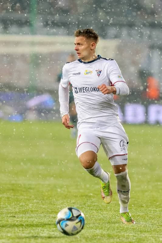 Football. PKO BP Ekstraklasa. Gornik Zabrze - Pogon Szczecin. 01.12.2023