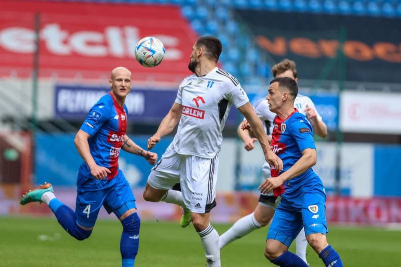 Football. PKO BP Ekstraklasa. Piast Gliwice - Wisla Plock. 16.04.2023