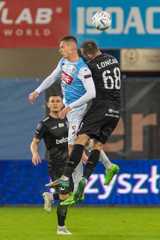 Football. PKO BP Ekstraklasa. Piast Gliwice - Pogon Szczecin. 29.04.2023