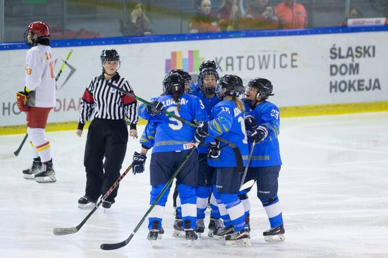 Ice Hockey. Women's World Championship Division 1B. China - Kazakhstan. 12.04.2022