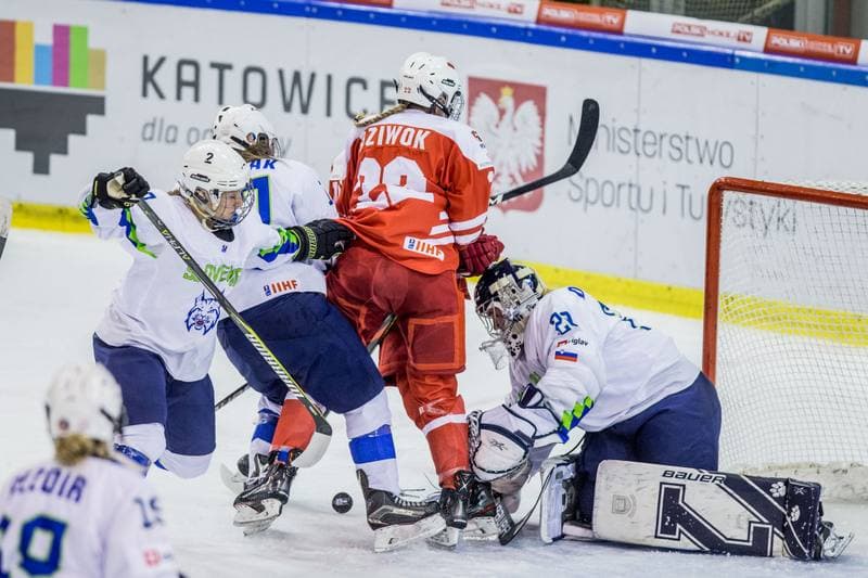 Ice Hockey. Women's World Championship Division 1B. Poland - Slovenia. 09.04.2022