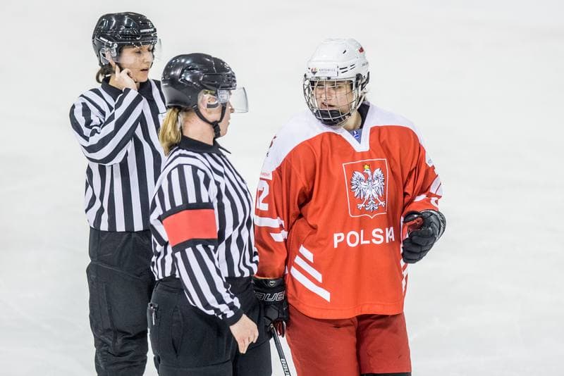 Ice Hockey. Women's World Championship Division 1B. Poland - Slovenia. 09.04.2022