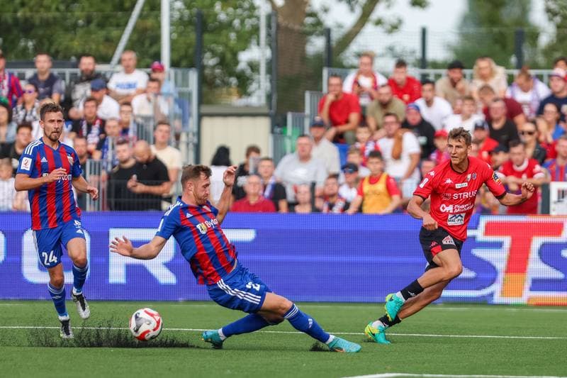 Football. II Liga. Polonia Bytom - Pogon Siedlce. 02.09.2023