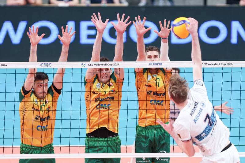 Volleyball. CEV Volleyball Cup. Aluron CMC Warta Zawiercie - Allianz Milano. 10.01.2024