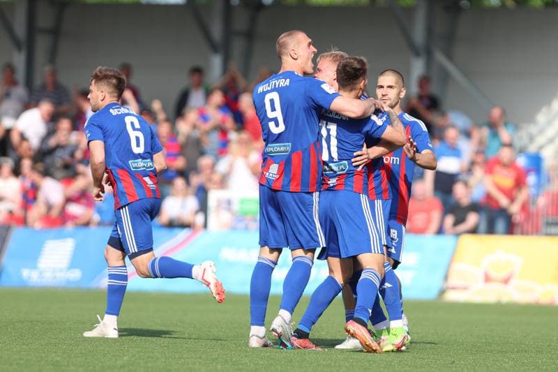Football. II Liga. Polonia Bytom - Sandecja Nowy Sacz. 03.05.2024