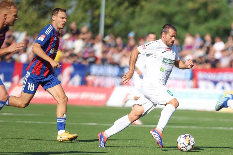 Football. Betclic II Liga. Polonia Bytom - Rekord Bielsko-Biala. 11.08.2024