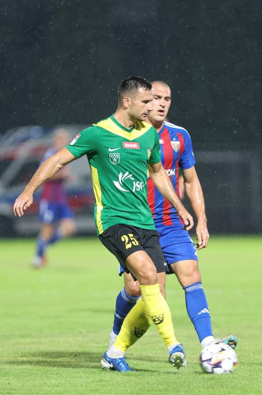Football. Betclic II liga. GKS Jastrzebie - Polonia Bytom. 17.08.2024