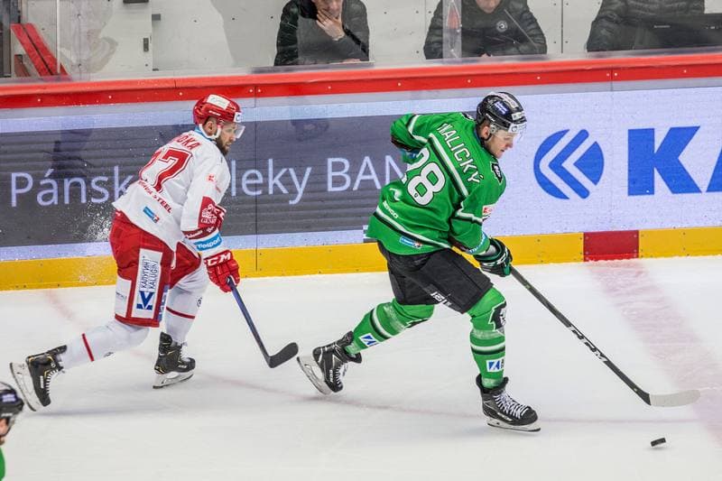 Ice Hockey. Tipsport Extraliga. HC Ocelari Trinec - BK Mlada Boleslav. 12.02.2020