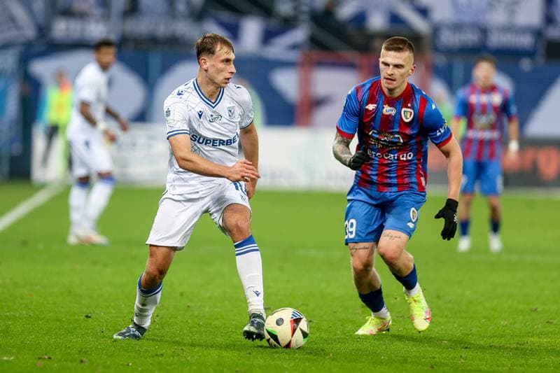 Football. PKO BP Ekstraklasa. Piast Gliwice - Lech Poznan. 29.11.2024