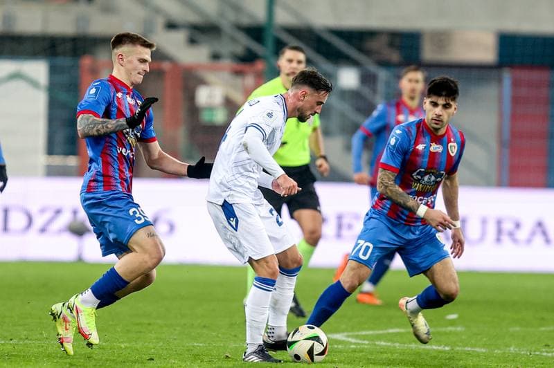 Football. PKO BP Ekstraklasa. Piast Gliwice - Lech Poznan. 29.11.2024