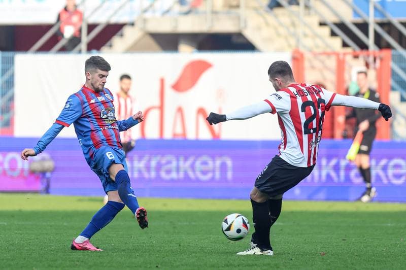 Football. PKO BP Ekstraklasa. Piast Gliwice - Cracovia Krakow. 08.12.2024