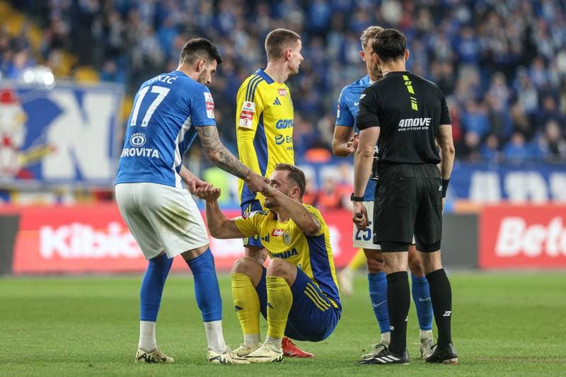 Football. Betclic I Liga. Ruch Chorzow - Arka Gdynia. 08.03.2025