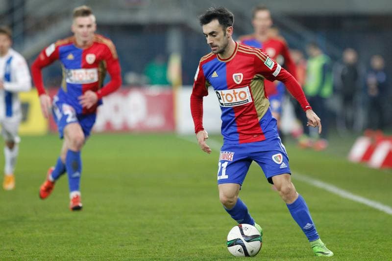 Football. PKO BP Ekstraklasa. Piast Gliwice - Lech Poznan. 20.12.2015