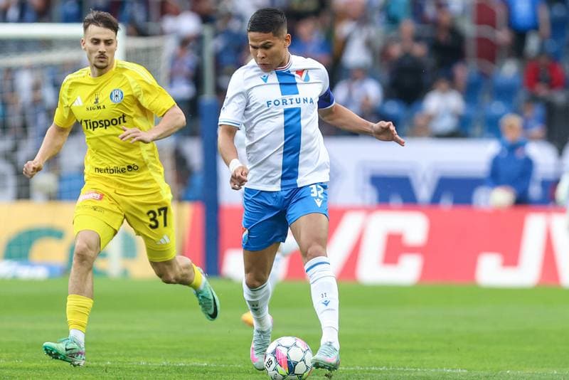 Football. Chance Liga. Banik Ostrava - Sigma Olomouc. 03.05.2025